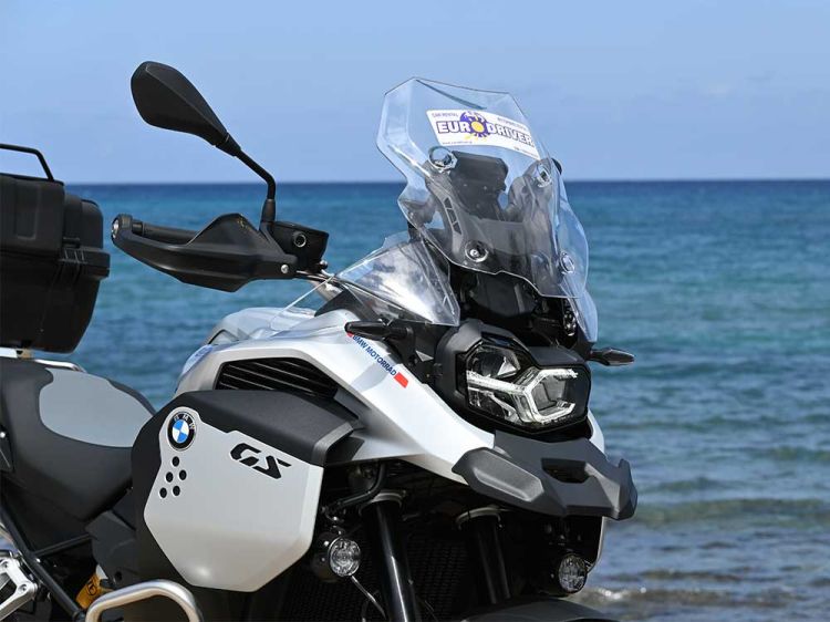 BMW F900 GS ADVENTURE (2025) - 2