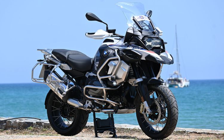 BMW R 1250 GS ADVENTURE Trophy (2023) - 1