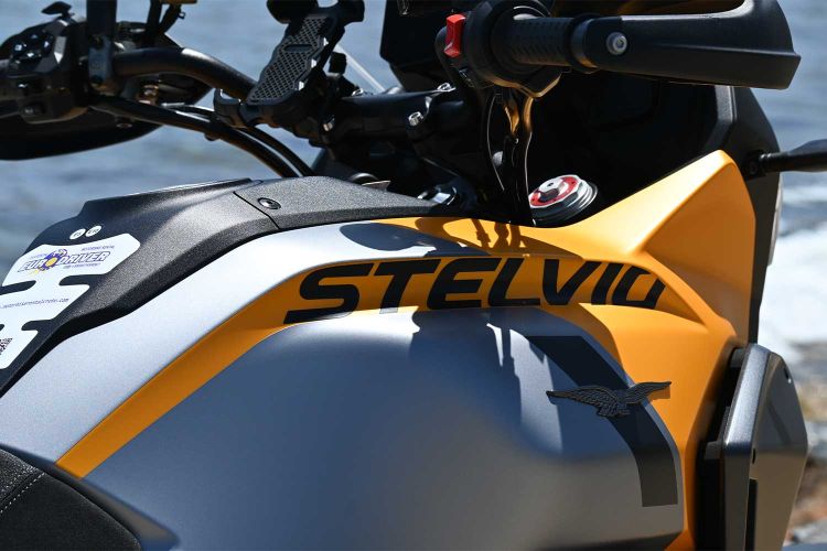 MOTO GUZZI  STELVIO 1000 (2024) - 4